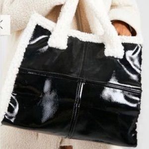 Black fur tote